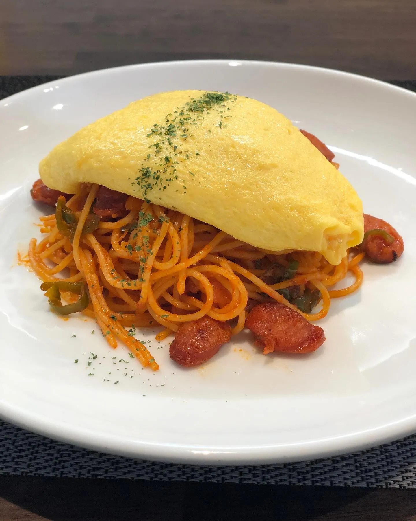 『洋食リベルタ』ランチメニュー(雨の日限定)のご紹介です🌄☀...