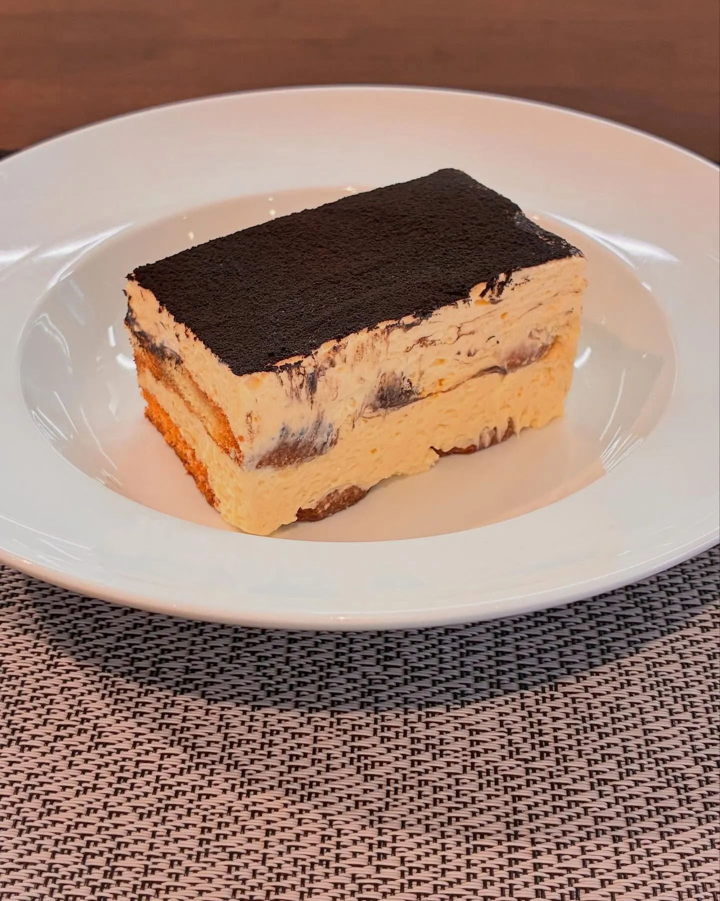 『洋食リベルタ』の新しいデザートのご紹介です🫖🍰🍴