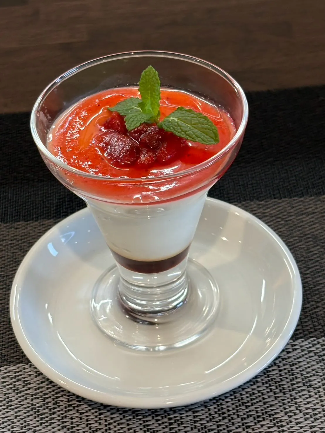 新作デザートの